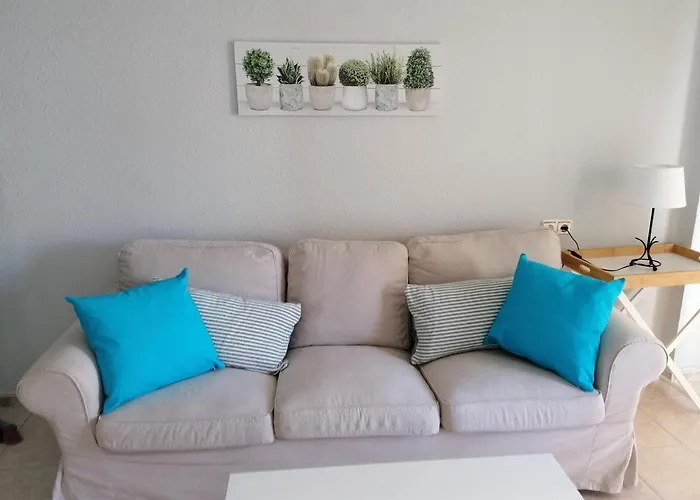 Avenida Apartment *